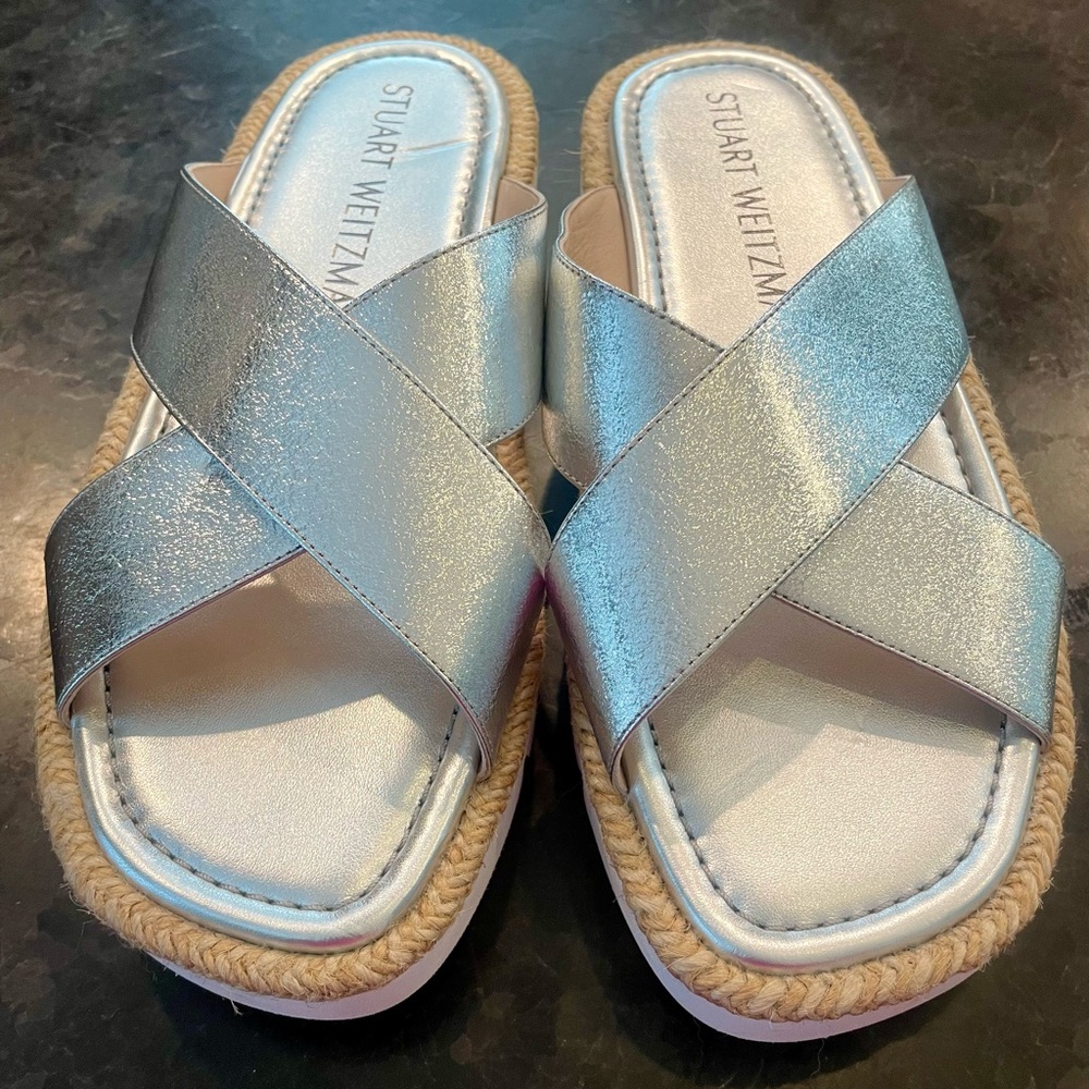NWOT Stuart Weitzman Silver Sandals